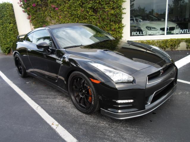 2012 Nissan GT-R XL Pickup 2D 6 Ft