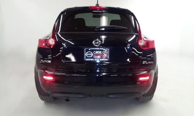 2011 Nissan Juke LE Coupe