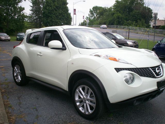 2012 Nissan Juke 2.5S ONE Owner