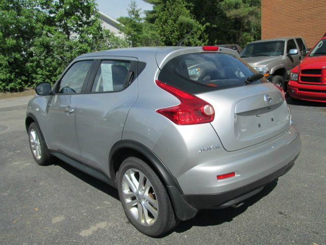 2012 Nissan Juke Lariat Crew Cab 4WD DRW