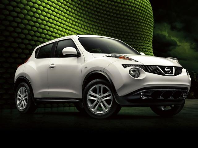 2014 Nissan Juke 16 Foot Flatbed