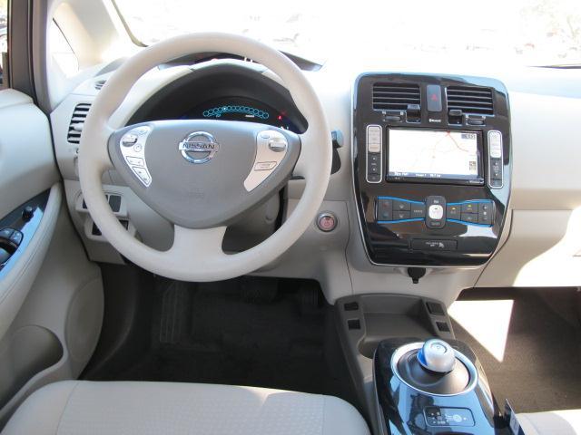 2011 Nissan LEAF 5.9 R/T