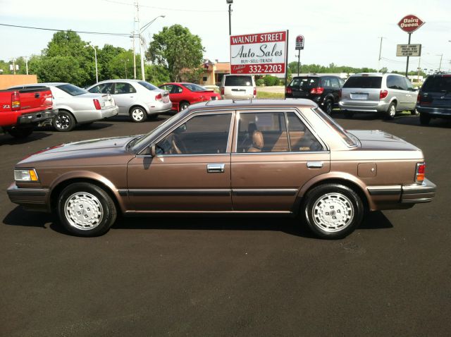 1985 Nissan Maxima 3.5tl W/tech Pkg