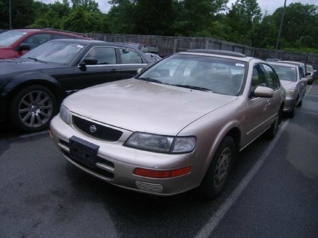 1995 Nissan Maxima 3.0 Quattro