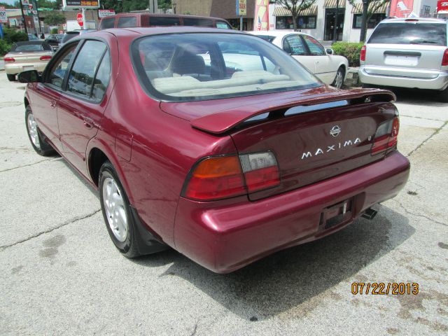 1996 Nissan Maxima SE