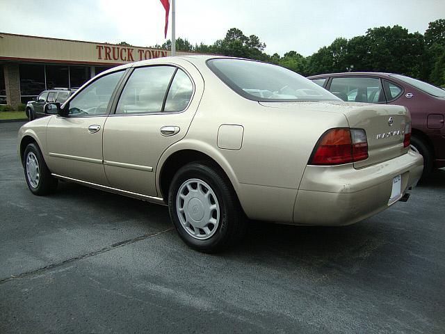 1996 Nissan Maxima Unknown