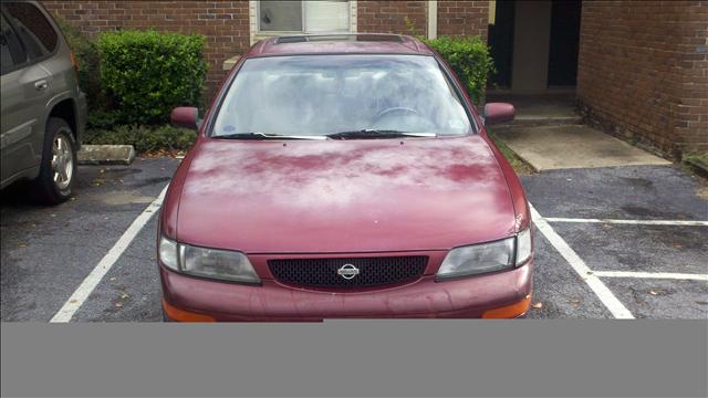 1996 Nissan Maxima SE