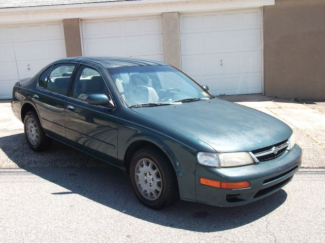 1997 Nissan Maxima 3.0 Quattro