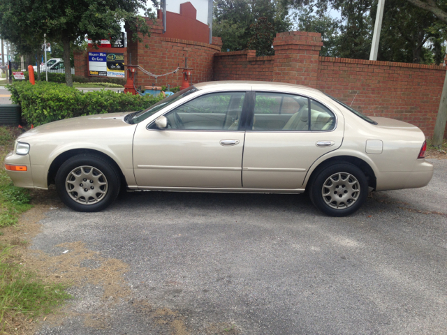 1997 Nissan Maxima 3.0 Quattro