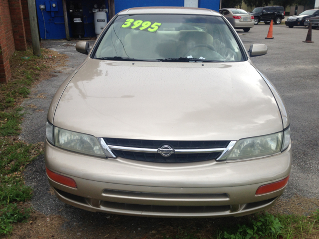 1997 Nissan Maxima 3.0 Quattro