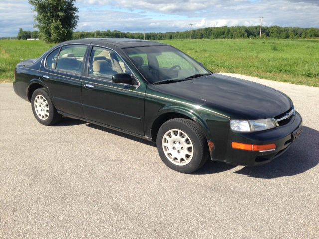 1997 Nissan Maxima SE