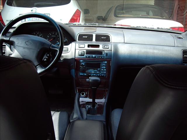 1998 Nissan Maxima 3.0 Quattro