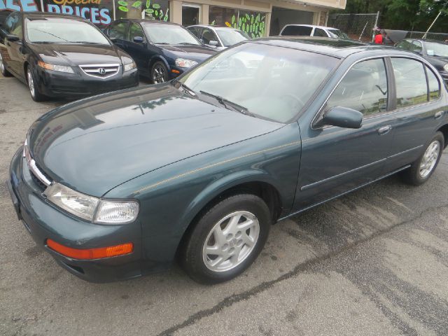 1998 Nissan Maxima 3.0 Quattro