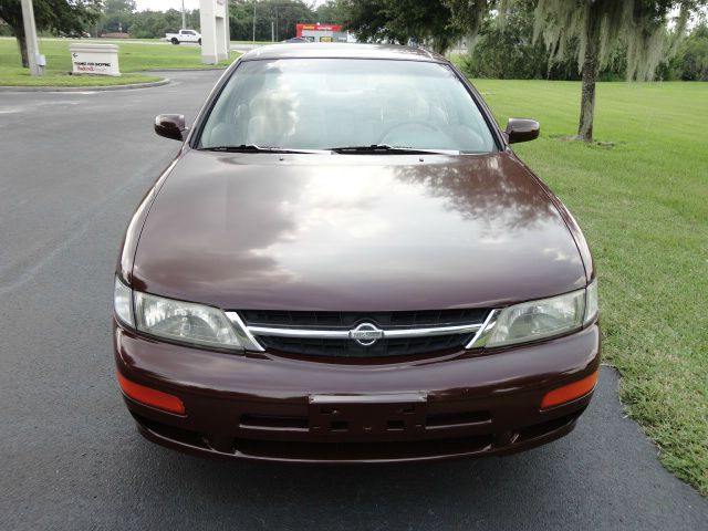 1998 Nissan Maxima 3.0 Quattro