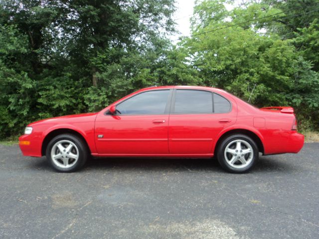 1999 Nissan Maxima SE