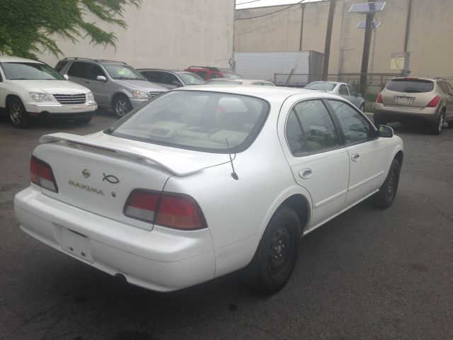 1999 Nissan Maxima LX Manual 4WD