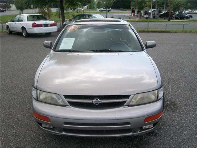 1999 Nissan Maxima Unknown