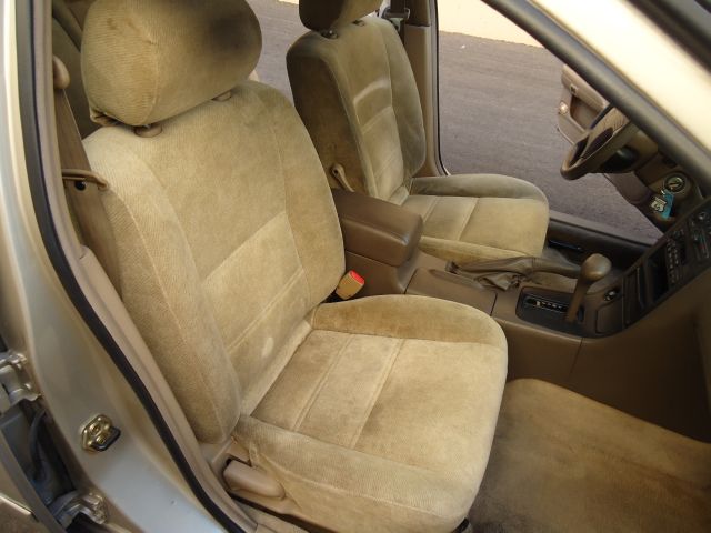 1999 Nissan Maxima 3.0 Quattro