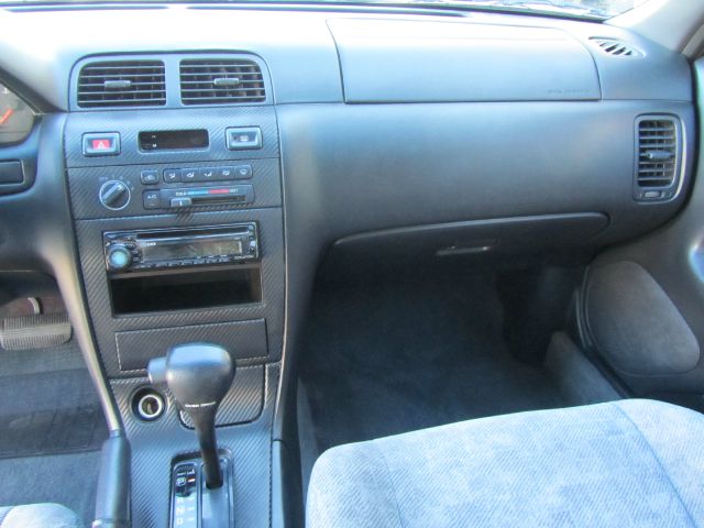 1999 Nissan Maxima SE