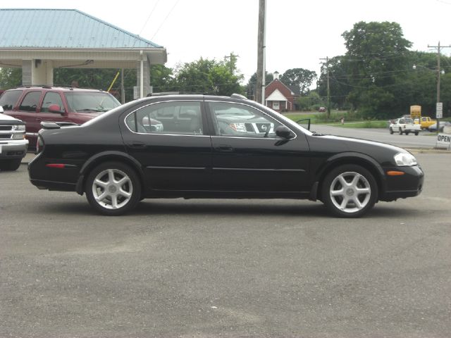 2000 Nissan Maxima SE