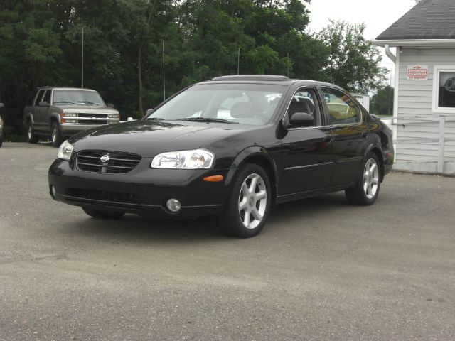 2000 Nissan Maxima SE