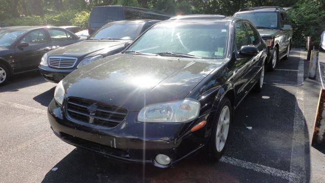 2000 Nissan Maxima SE