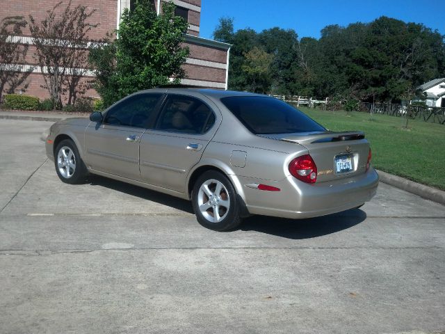 2000 Nissan Maxima 3.0 Quattro