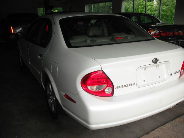 2000 Nissan Maxima 3.0 Quattro