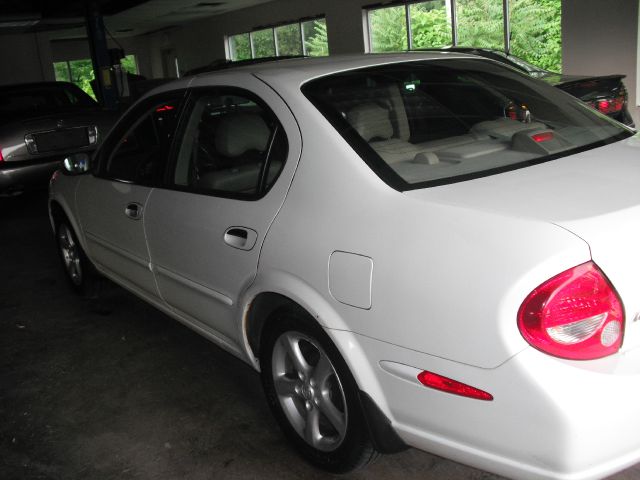 2000 Nissan Maxima 3.0 Quattro