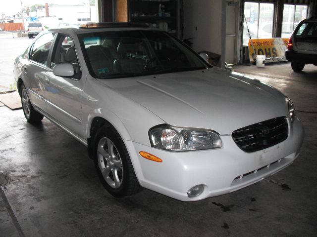 2000 Nissan Maxima 3.0 Quattro