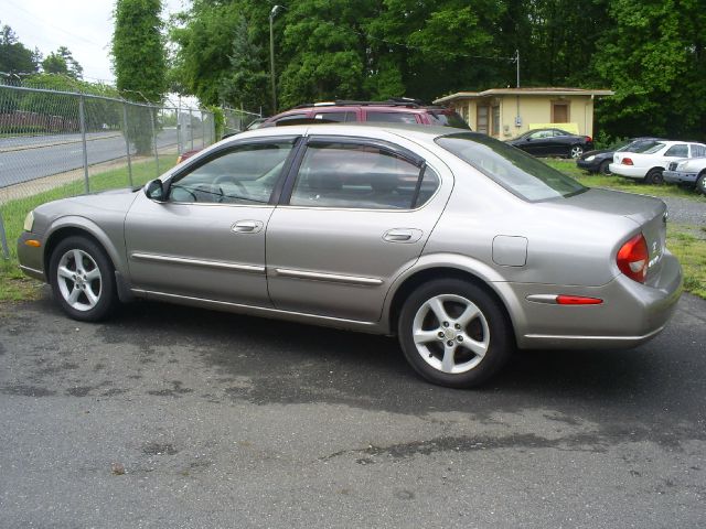 2000 Nissan Maxima 3.0 Quattro