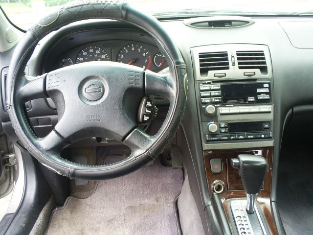 2000 Nissan Maxima 3.0 Quattro