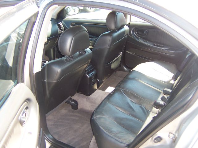 2000 Nissan Maxima SE