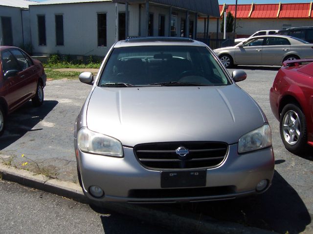 2000 Nissan Maxima SE