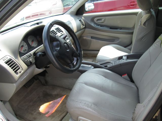 2000 Nissan Maxima SE