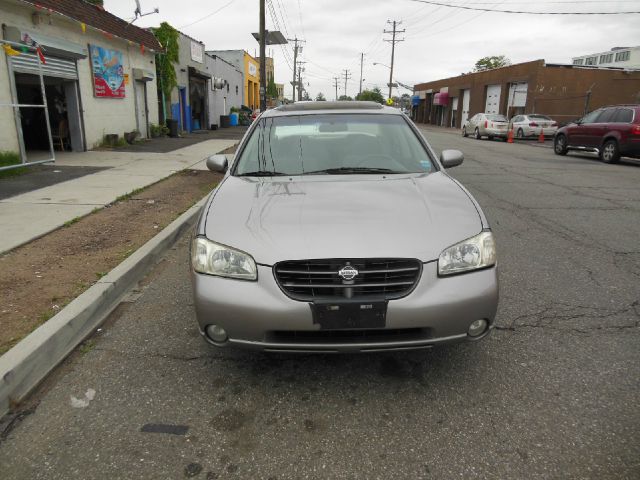 2000 Nissan Maxima SE