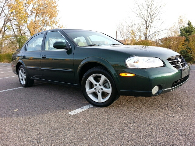 2000 Nissan Maxima SE