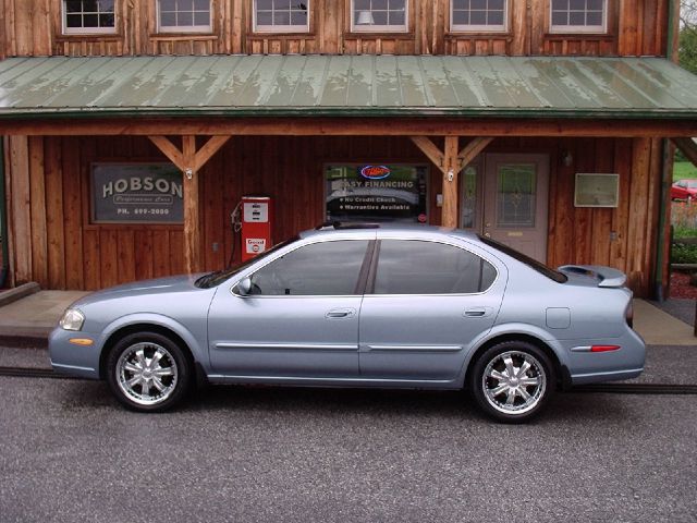 2000 Nissan Maxima SE