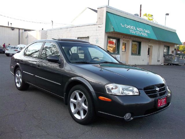 2000 Nissan Maxima SE