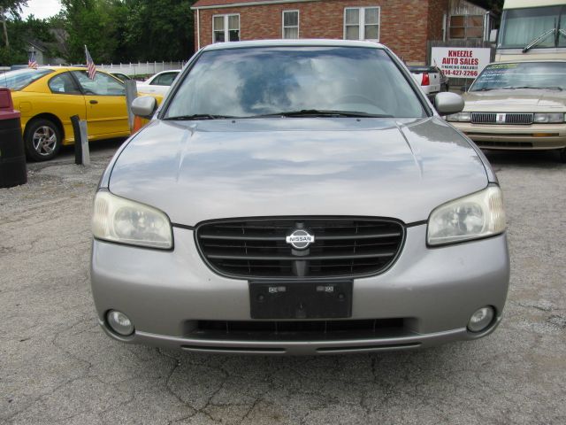 2000 Nissan Maxima SE