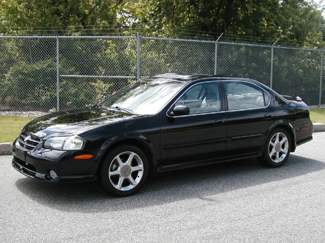 2001 Nissan Maxima SES Standard FF