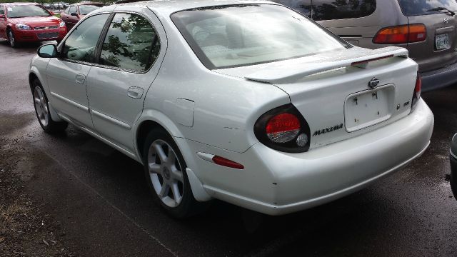 2001 Nissan Maxima SE