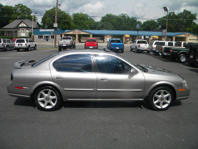 2001 Nissan Maxima SE