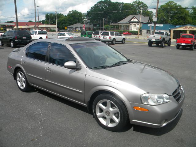 2001 Nissan Maxima SE