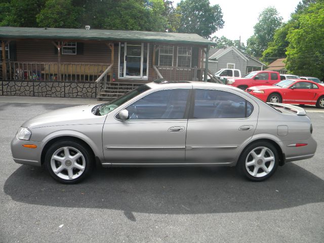 2001 Nissan Maxima SE