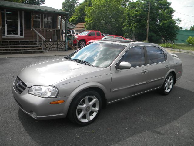 2001 Nissan Maxima SE