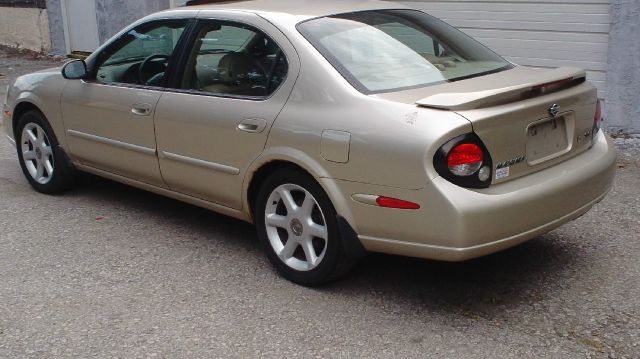 2001 Nissan Maxima SE