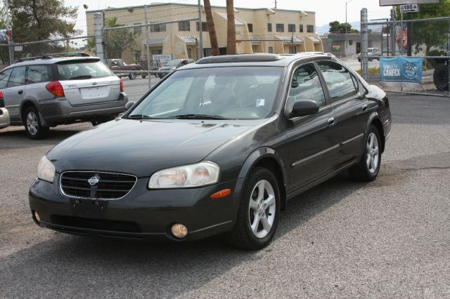 2001 Nissan Maxima SES Standard FF