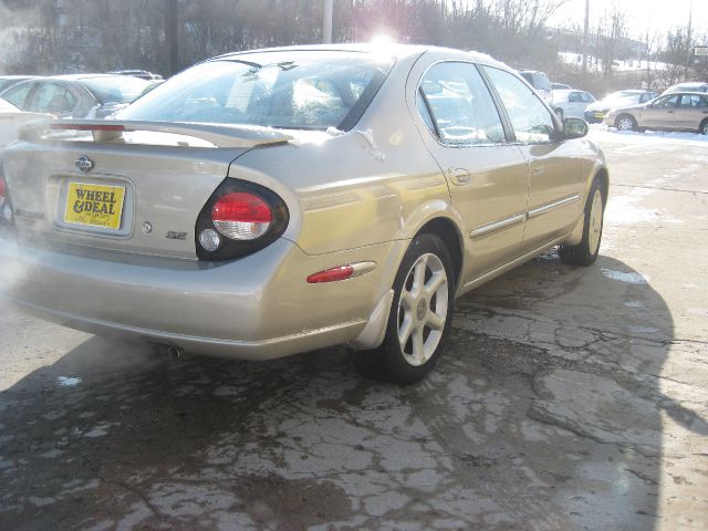 2001 Nissan Maxima SE