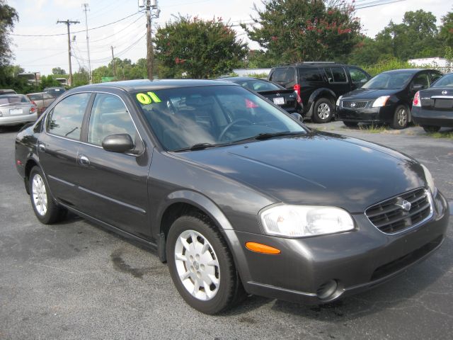 2001 Nissan Maxima SE